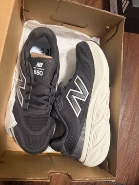 New Balance "Fresh Foam X 880v15" Men’s Running Shoe Sz 8.5 Men . Women Sz 10